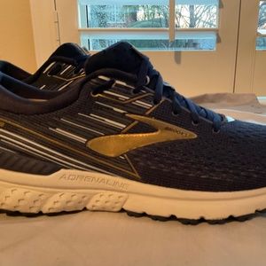 Brooks Adrenaline Runners. Navy, Mens sz 11.5